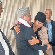 एमाले दलको नेतामा बादल निर्विरोध, सुहाङले लगाइदिए खादा