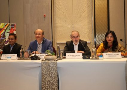 देशभित्रको अशान्ति र पश्चिम एसिया द्वन्द्वले नेपालको आर्थिक वृद्धि सुस्त&hellip;