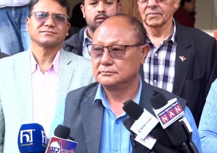 पूर्णबहादुर खड्कालाई स्पष्टिकरण सोध्ने काँग्रेसको निर्णय