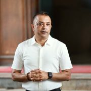 यस्तो बेलामा पनि प्रधानमन्त्री ठालू बनेर बस्ने हो ? : गगन थापा