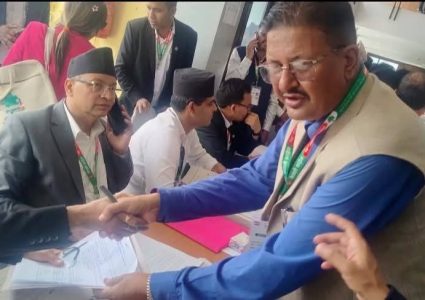 प्रेम प्रकाश ओलीले दिए काङ्ग्रेस केन्द्रीय सदस्य पदमा उम्मेद्बारी