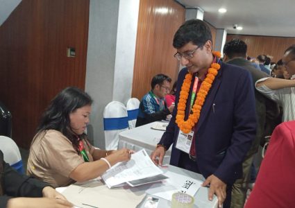 अजयबाबु शिवाकोटीले दिए कांग्रेस सहमहामन्त्रीमा उम्मेदवारी